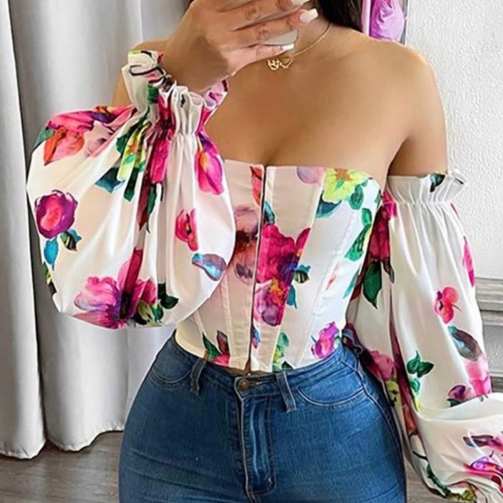 Off Shoulder Floral Print Top - Picture 4 of 4